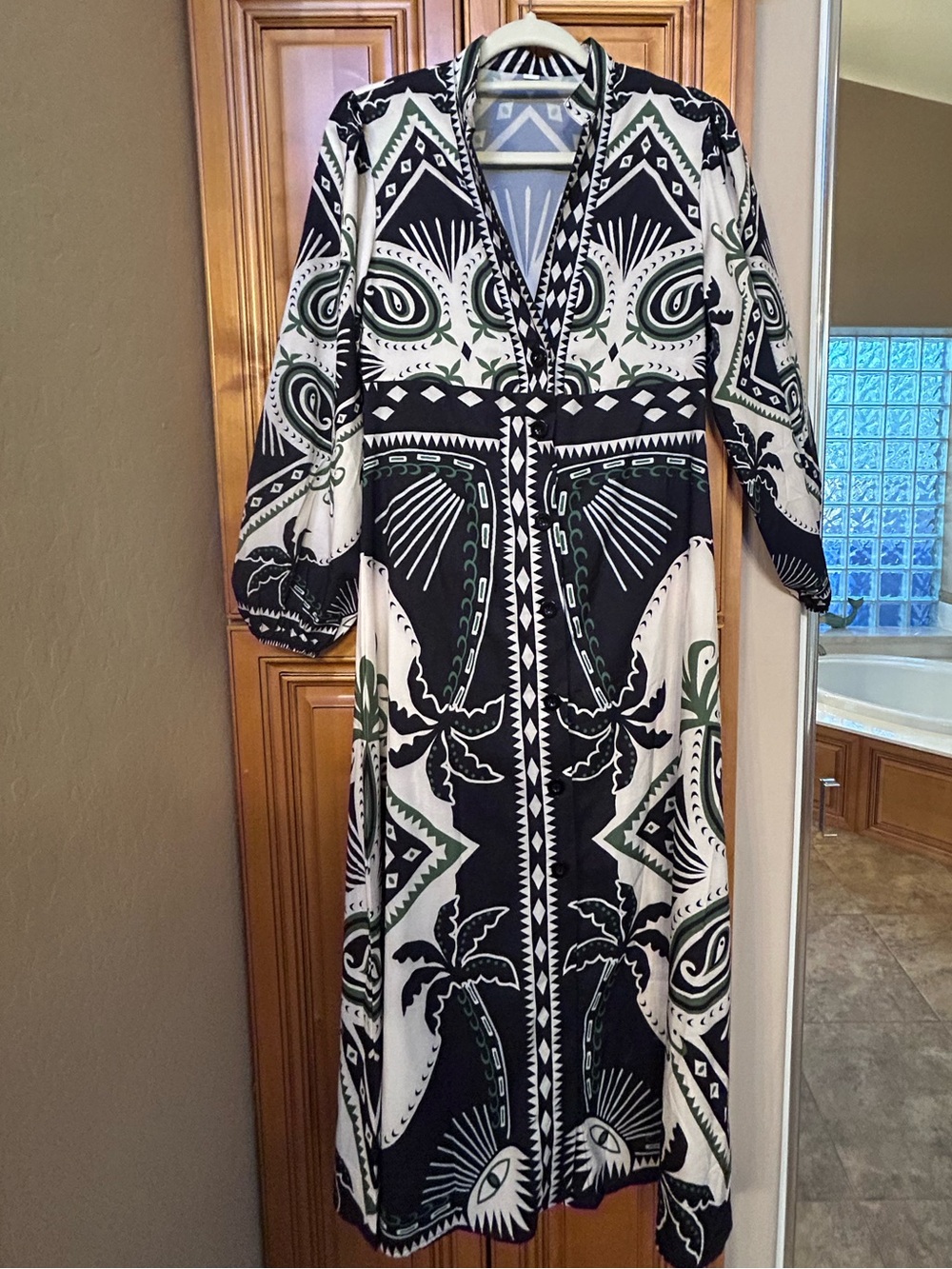 Black & White Printed V-Neck Maxi Dress